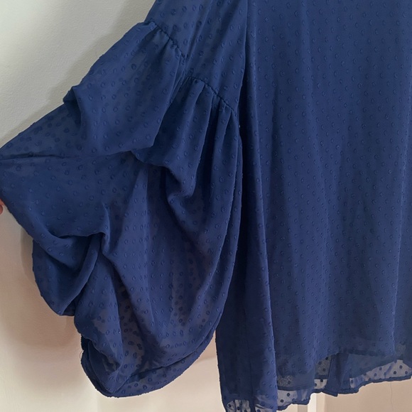 H&M Dark Blue Plumeti Blouse Gathered Li g Sleeve Women’s Size 14 - Picture 4 of 5
